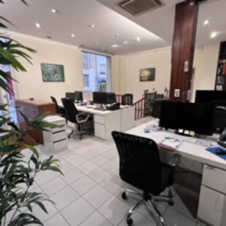 Bureau privé 60 m² 12 postes Coworking Rue Poliveau Paris 75005 - photo 1